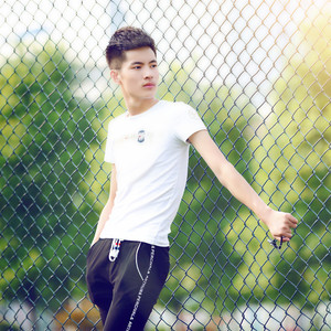 虫甜甜资料,虫甜甜最新歌曲,虫甜甜MV视频,虫甜甜音乐专辑,虫甜甜好听的歌