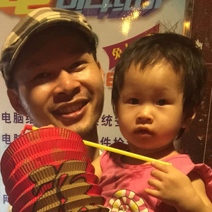 大小石头资料,大小石头最新歌曲,大小石头MV视频,大小石头音乐专辑,大小石头好听的歌