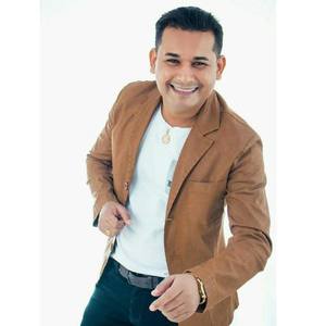 Dênis Braga资料,Dênis Braga最新歌曲,Dênis BragaMV视频,Dênis Braga音乐专辑,Dênis Braga好听的歌