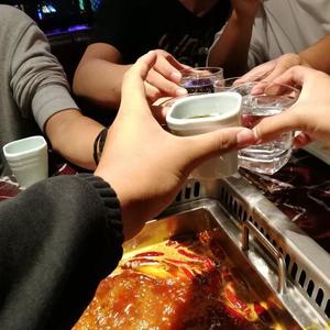 朝阳爬上武当山