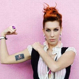 Esthero资料,Esthero最新歌曲,EstheroMV视频,Esthero音乐专辑,Esthero好听的歌