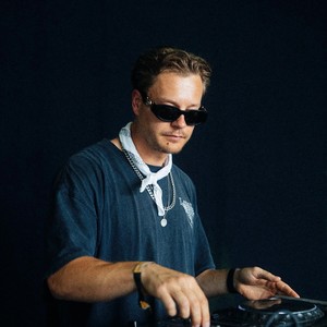 Mathias Holsaae资料,Mathias Holsaae最新歌曲,Mathias HolsaaeMV视频,Mathias Holsaae音乐专辑,Mathias Holsaae好听的歌