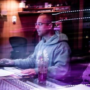 Josh Gudwin资料,Josh Gudwin最新歌曲,Josh GudwinMV视频,Josh Gudwin音乐专辑,Josh Gudwin好听的歌