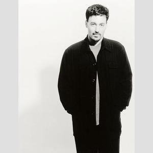 John Elefante资料,John Elefante最新歌曲,John ElefanteMV视频,John Elefante音乐专辑,John Elefante好听的歌