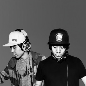 스멜스 & 레노 (Smells & Reno)资料,스멜스 & 레노 (Smells & Reno)最新歌曲,스멜스 & 레노 (Smells & Reno)MV视频,스멜스 & 레노 (Smells & Reno)音乐专辑,스멜스 & 레노 (Smells & Reno)好听的歌