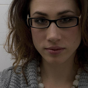 Carly Paradis资料,Carly Paradis最新歌曲,Carly ParadisMV视频,Carly Paradis音乐专辑,Carly Paradis好听的歌