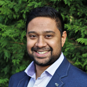 Ross Ramgobin资料,Ross Ramgobin最新歌曲,Ross RamgobinMV视频,Ross Ramgobin音乐专辑,Ross Ramgobin好听的歌