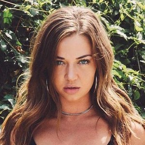 Erika Costell