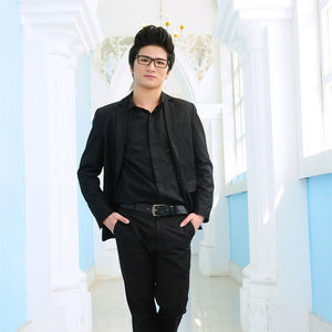 龙苏资料,龙苏最新歌曲,龙苏MV视频,龙苏音乐专辑,龙苏好听的歌