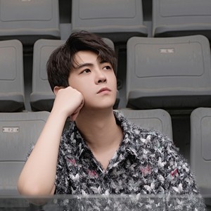 初禾Ryio资料,初禾Ryio最新歌曲,初禾RyioMV视频,初禾Ryio音乐专辑,初禾Ryio好听的歌