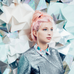 Alice on the roof资料,Alice on the roof最新歌曲,Alice on the roofMV视频,Alice on the roof音乐专辑,Alice on the roof好听的歌