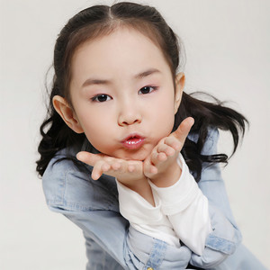 赵雨晴资料,赵雨晴最新歌曲,赵雨晴MV视频,赵雨晴音乐专辑,赵雨晴好听的歌