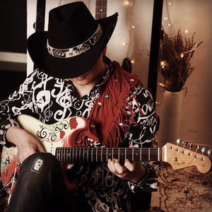 吉他手春哥资料,吉他手春哥最新歌曲,吉他手春哥MV视频,吉他手春哥音乐专辑,吉他手春哥好听的歌