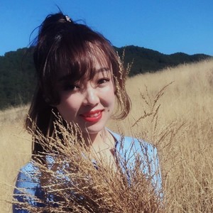 莹小佳资料,莹小佳最新歌曲,莹小佳MV视频,莹小佳音乐专辑,莹小佳好听的歌