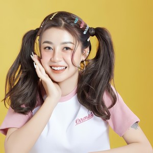 Hana Cẩm Tiên资料,Hana Cẩm Tiên最新歌曲,Hana Cẩm TiênMV视频,Hana Cẩm Tiên音乐专辑,Hana Cẩm Tiên好听的歌