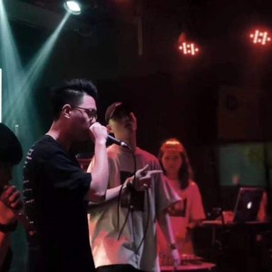 Charlie资料,Charlie最新歌曲,CharlieMV视频,Charlie音乐专辑,Charlie好听的歌