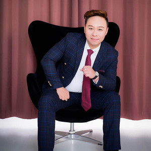 春哥 - 一生最爱的是你 (伴奏)