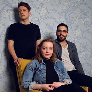 Basement Revolver资料,Basement Revolver最新歌曲,Basement RevolverMV视频,Basement Revolver音乐专辑,Basement Revolver好听的歌