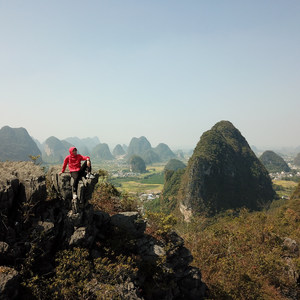 黄华斌资料,黄华斌最新歌曲,黄华斌MV视频,黄华斌音乐专辑,黄华斌好听的歌