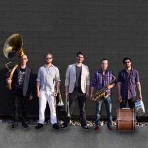 The Heavyweights Brass Band资料,The Heavyweights Brass Band最新歌曲,The Heavyweights Brass BandMV视频,The Heavyweights Brass Band音乐专辑,The Heavyweights Brass Band好听的歌