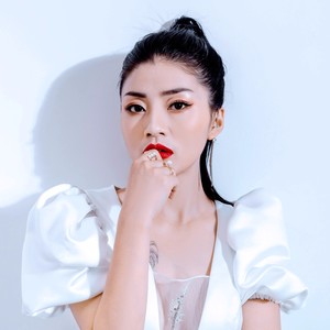 陆鑫儿资料,陆鑫儿最新歌曲,陆鑫儿MV视频,陆鑫儿音乐专辑,陆鑫儿好听的歌