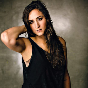 Angie Keilhauer资料,Angie Keilhauer最新歌曲,Angie KeilhauerMV视频,Angie Keilhauer音乐专辑,Angie Keilhauer好听的歌