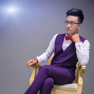 泪蛋蛋掉进酒杯杯里