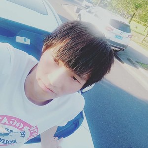 风迷了眼资料,风迷了眼最新歌曲,风迷了眼MV视频,风迷了眼音乐专辑,风迷了眼好听的歌