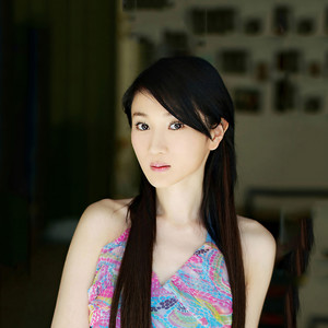 许还幻资料,许还幻最新歌曲,许还幻MV视频,许还幻音乐专辑,许还幻好听的歌