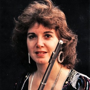 Laurel Zucker资料,Laurel Zucker最新歌曲,Laurel ZuckerMV视频,Laurel Zucker音乐专辑,Laurel Zucker好听的歌