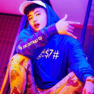 March资料,March最新歌曲,MarchMV视频,March音乐专辑,March好听的歌