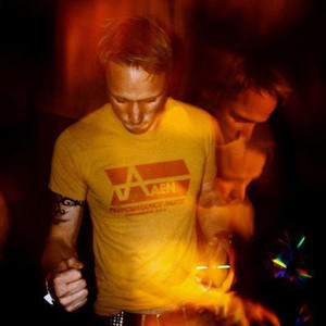 Ai Acel Ceva (合唱Kamara、Ralflo)