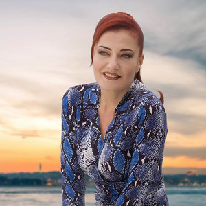 Candan Erçetin