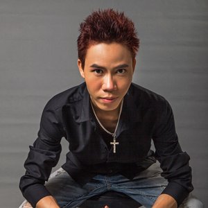 杨铸成资料,杨铸成最新歌曲,杨铸成MV视频,杨铸成音乐专辑,杨铸成好听的歌
