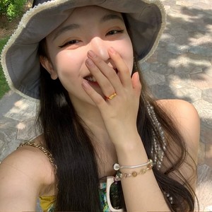 Wenwen资料,Wenwen最新歌曲,WenwenMV视频,Wenwen音乐专辑,Wenwen好听的歌