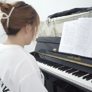 阿芯资料,阿芯最新歌曲,阿芯MV视频,阿芯音乐专辑,阿芯好听的歌