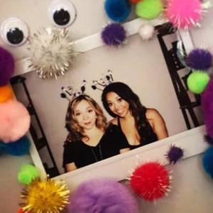 Daphne & Celeste资料,Daphne & Celeste最新歌曲,Daphne & CelesteMV视频,Daphne & Celeste音乐专辑,Daphne & Celeste好听的歌