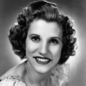 Patti Andrews资料,Patti Andrews最新歌曲,Patti AndrewsMV视频,Patti Andrews音乐专辑,Patti Andrews好听的歌