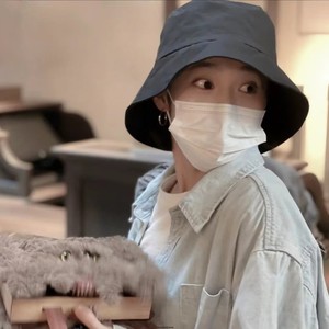 楸天的秋资料,楸天的秋最新歌曲,楸天的秋MV视频,楸天的秋音乐专辑,楸天的秋好听的歌