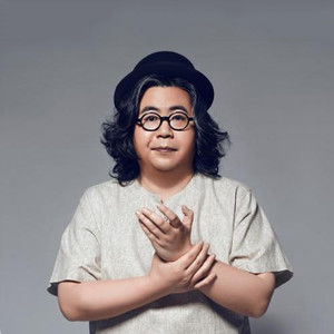 一号线最后一班地铁望着窗外的你的侧脸 (Inst.)