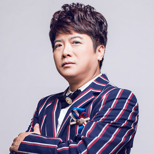 多想再次把你抱住