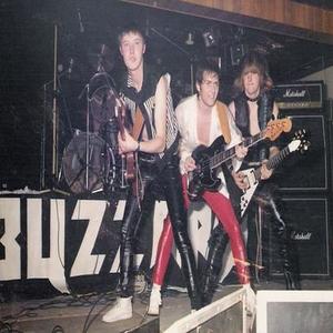 Buzzard资料,Buzzard最新歌曲,BuzzardMV视频,Buzzard音乐专辑,Buzzard好听的歌