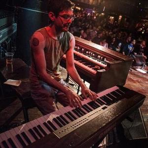 Andrew Lawrence资料,Andrew Lawrence最新歌曲,Andrew LawrenceMV视频,Andrew Lawrence音乐专辑,Andrew Lawrence好听的歌