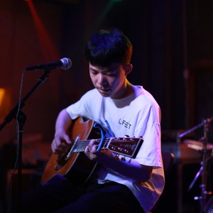 维杰资料,维杰最新歌曲,维杰MV视频,维杰音乐专辑,维杰好听的歌