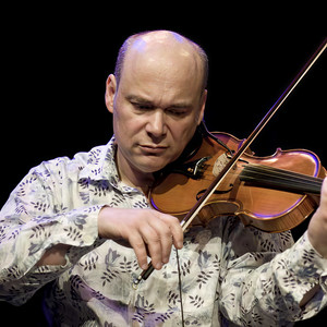 Alexander Balanescu资料,Alexander Balanescu最新歌曲,Alexander BalanescuMV视频,Alexander Balanescu音乐专辑,Alexander Balanescu好听的歌