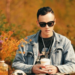 最远的你是我最近的爱