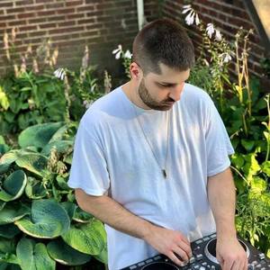 Broken Keys资料,Broken Keys最新歌曲,Broken KeysMV视频,Broken Keys音乐专辑,Broken Keys好听的歌