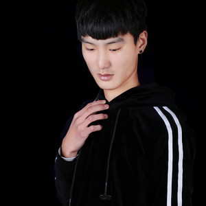 提笔言词资料,提笔言词最新歌曲,提笔言词MV视频,提笔言词音乐专辑,提笔言词好听的歌