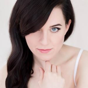 Lena Hall