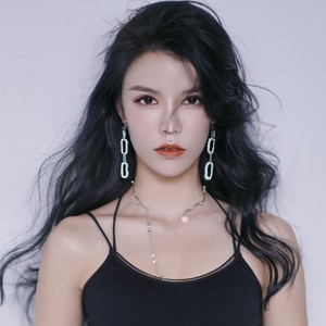 歌手Ada资料,歌手Ada最新歌曲,歌手AdaMV视频,歌手Ada音乐专辑,歌手Ada好听的歌